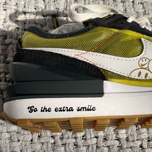 Nike Waffle One GO THE EXTRA SMILE Yellow DO5868-700 - Picture 4 of 11